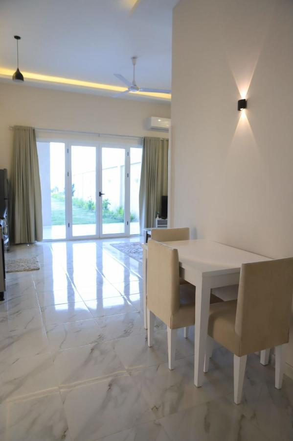 לוקסור Royal Nile Villa - Pool View Apartment 1 מראה חיצוני תמונה
