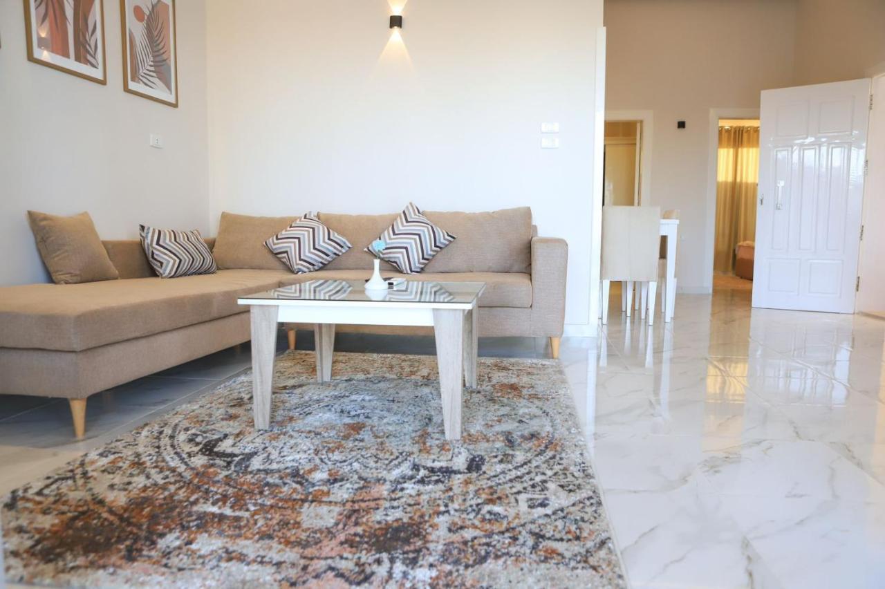 לוקסור Royal Nile Villa - Pool View Apartment 1 מראה חיצוני תמונה