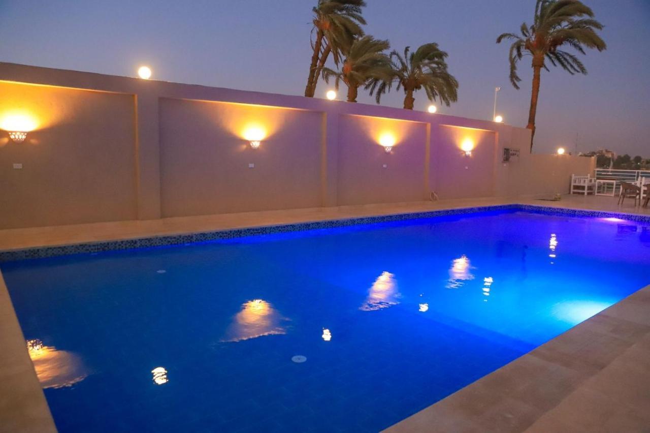 לוקסור Royal Nile Villa - Pool View Apartment 1 מראה חיצוני תמונה