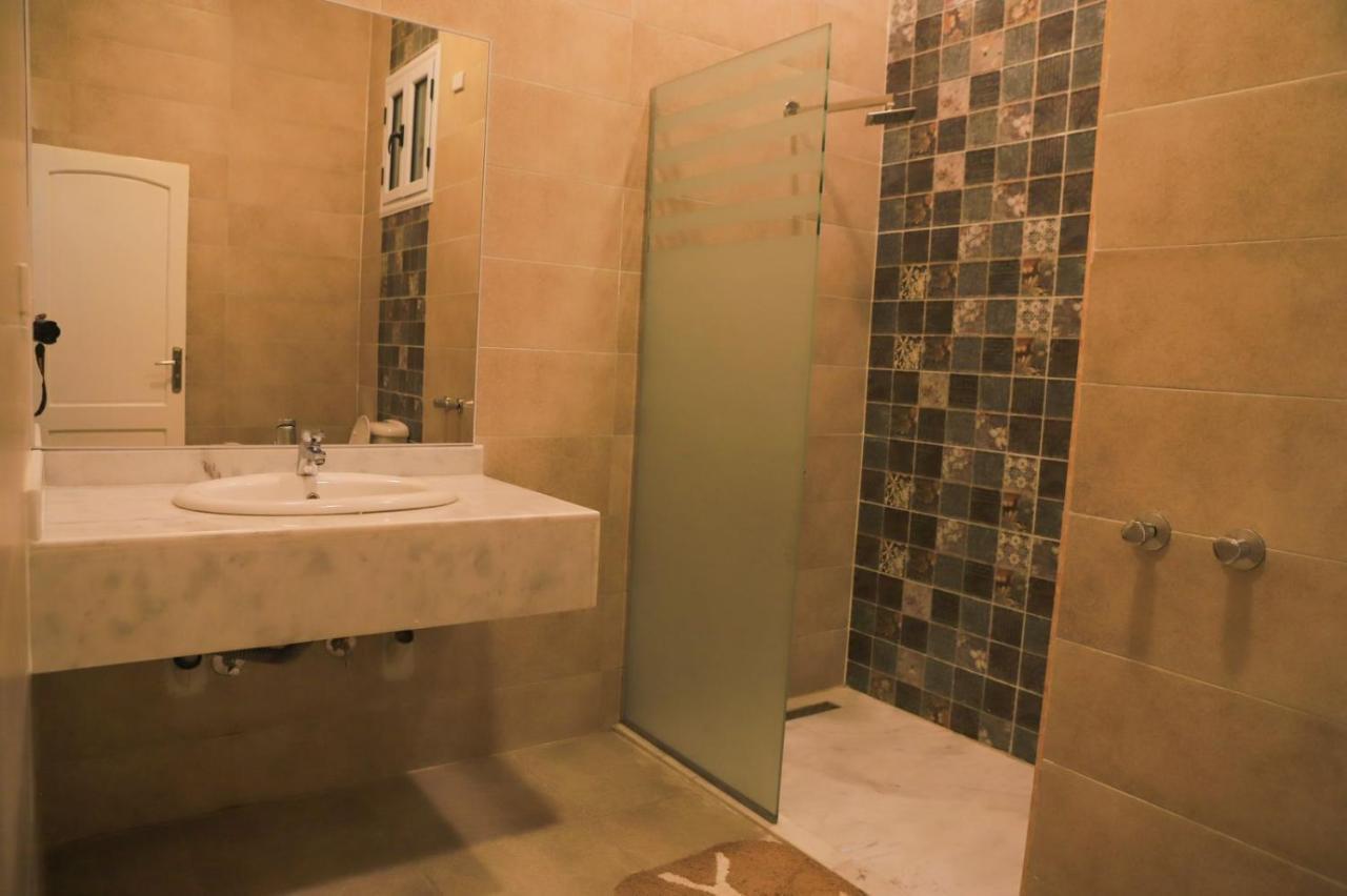 לוקסור Royal Nile Villa - Pool View Apartment 1 מראה חיצוני תמונה