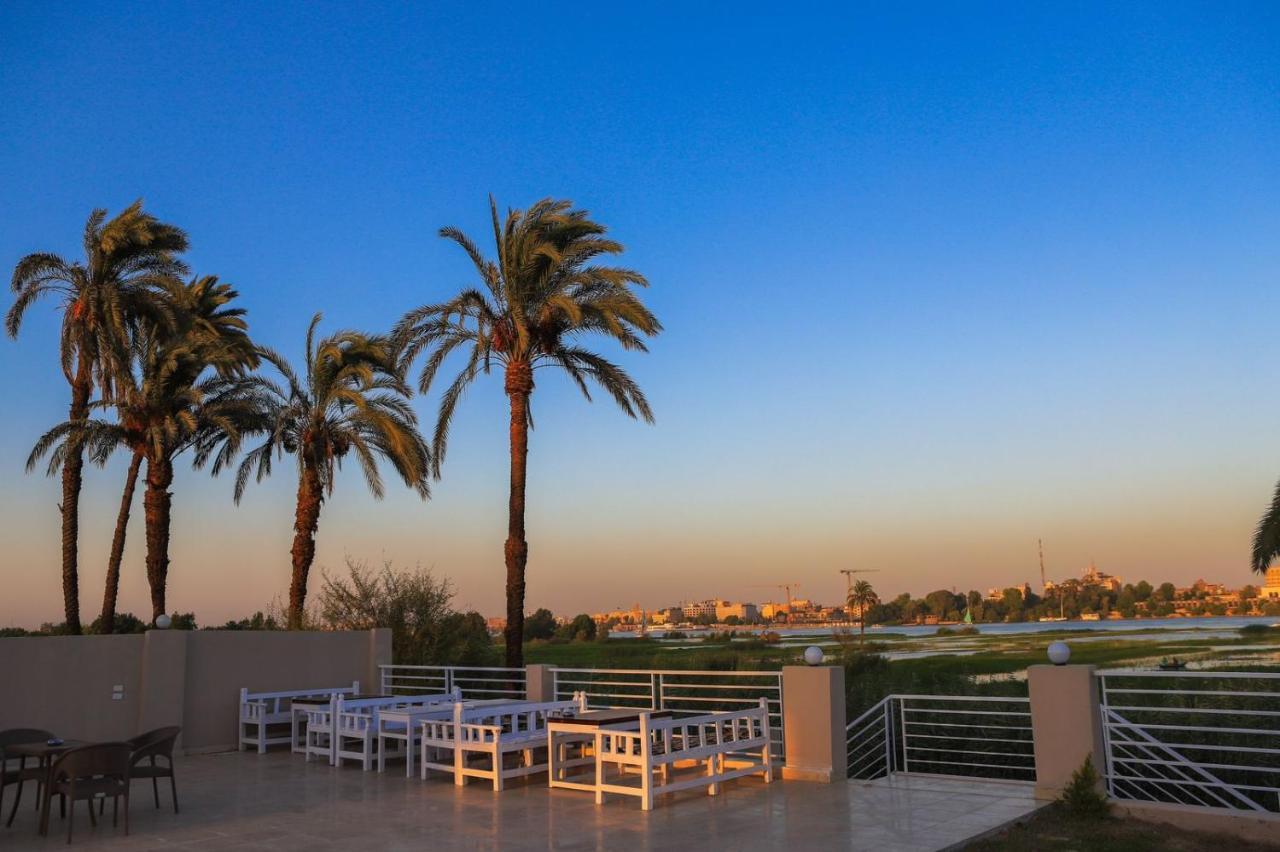 לוקסור Royal Nile Villa - Pool View Apartment 1 מראה חיצוני תמונה