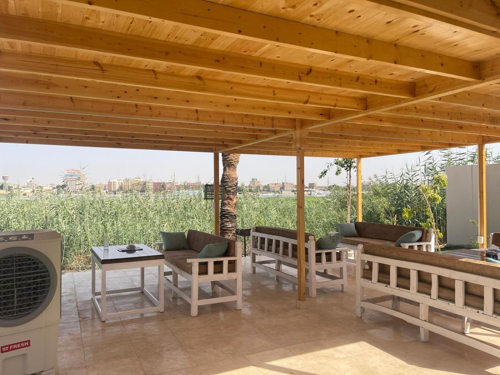 לוקסור Royal Nile Villa - Pool View Apartment 1 מראה חיצוני תמונה